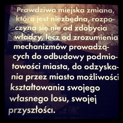 Cytat za: Krzysztof Nawratek, Dziury w całym, fot. G. Lewandowski (źródło: materiały prasowe organizatora)