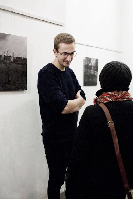 Michał Dąbrowski, „Ślad na ścianie”, wernisaż w Galerii Fotografii Ratusz w Zamościu (źródło: materiały prasowe organizatora)