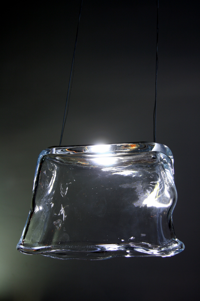 Lampa „Z wody”, proj. Jeremi Nagrabecki (źródło: materiały prasowe)