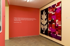Izabela Marcjan, „Tkanina strukturalna”, wystawa w Galerii Arsenał w Białymstoku (źródło: materiały prasowe organizatora)