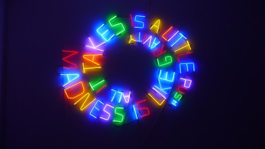 Hubert Czerepok, „Madness is Like Gravity", 2011, neon, 200 x 190 cm (źródło: materiał prasowy)