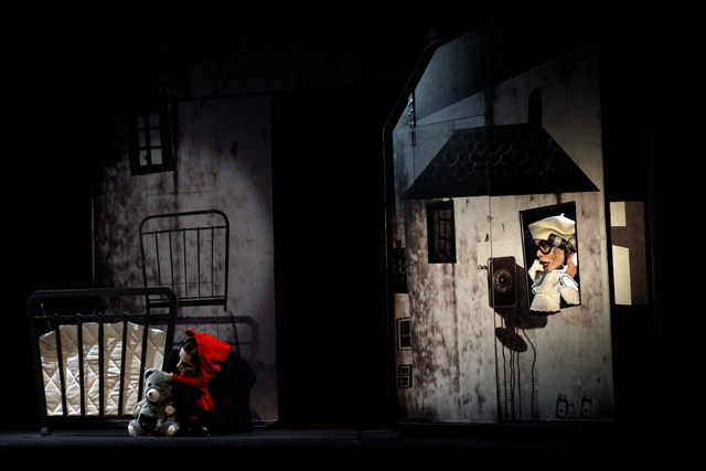 „Czerwony kapturek” Teatru Lalki i Aktora w Wałbrzychu (materiały prasowe)