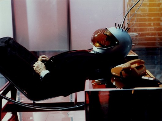 Kadr z filmu „World on a Wire” Rainera Wernera Fassbindera (źródło: materiały prasowe organizatora)