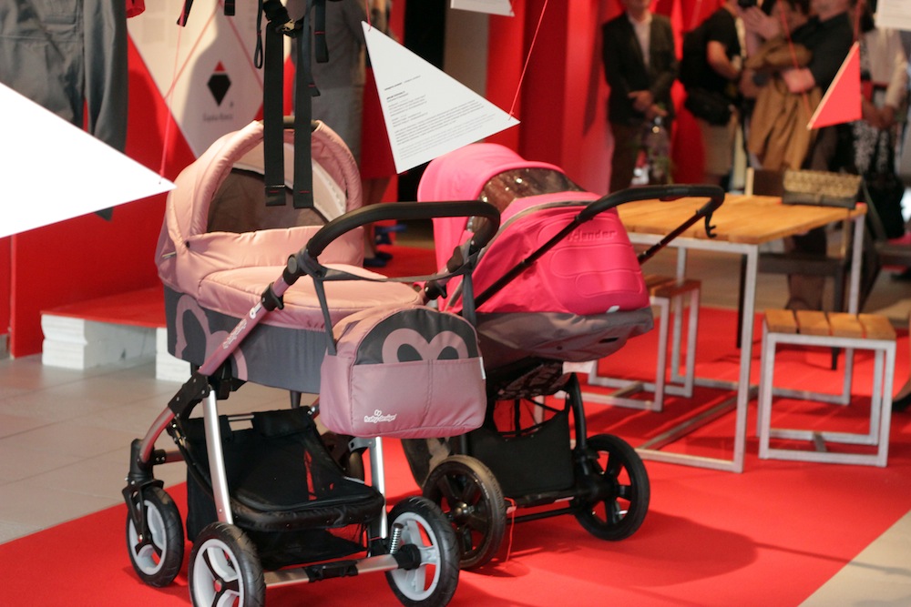 Dziecięcy wózek uniwersalny Lubo, proj. Baby Design Group, fot. Dominik Gajda (źródło: materiały prasowe organizatora)