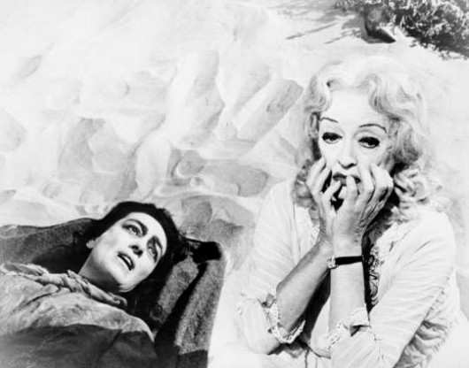Kadr z filmu „Co się zdarzyło Baby Jane?” (źródło: materiały prasowe organizatora)