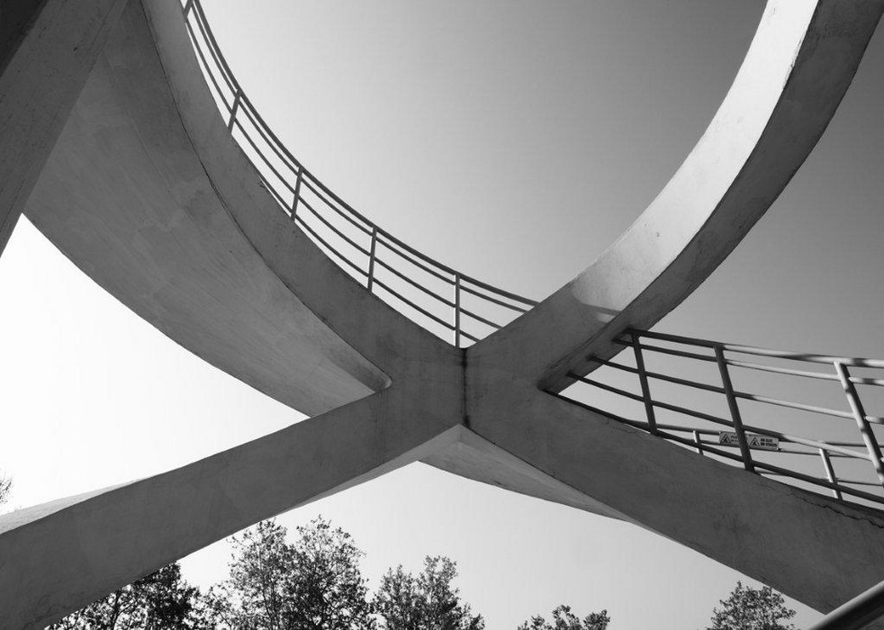 Pier Luigi Nervi, Stadion Miejski we Florencji, klatka schodowa, ok.1932 r., fot. Mario Carrieri (źródło: materiały prasowe organizatora)