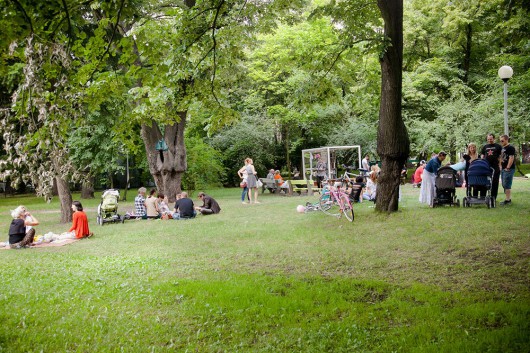 Basia Niemiec, Temporary Summer Pavilion in the Millenium Park, fot. Tomasz Pastyrczyk, 2013 (źródło: materiały prasowe organizatora)
