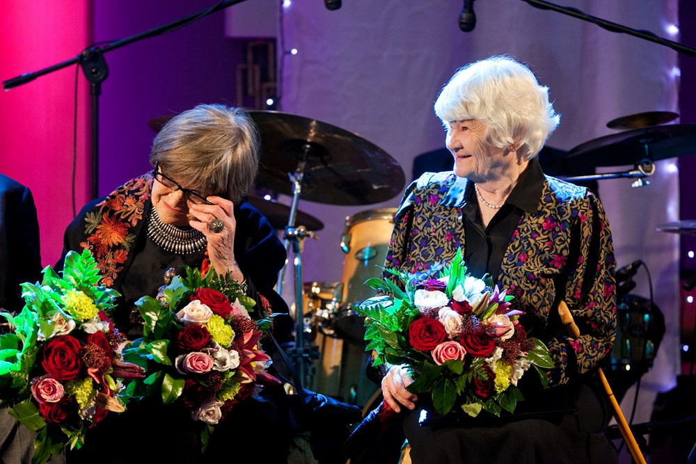 Laureaci Nagród SFP 2013 (od lewej): Halina Dobrowolska i Marta Kobierska fot. Kuźnia Zdjęć/SFP (źródło: materiały prasowe)