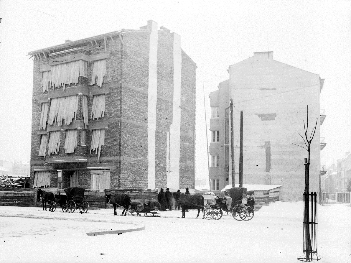 Ulica Dzierżyńskiego w Krakowie, 1952 (źródło: domena publiczna)