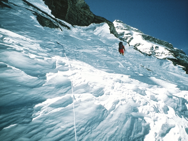 Mount Everest, 1993, z archiwum Macieja Berbeki (źródło: materiały prasowe organizatora)