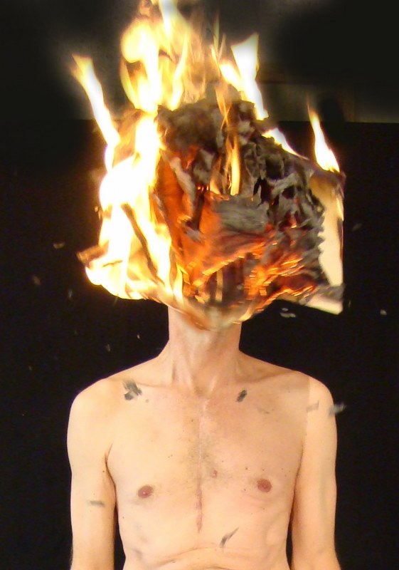 Antoni Karwowski, „Burning Head” (źródło: materiały prasowe organizatora)