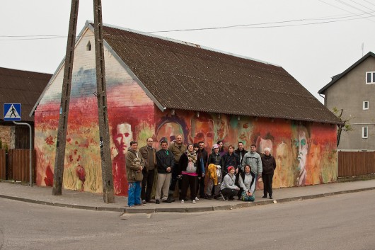 Gdańska Szkoła Muralu, projekt w Wiźnie (źródło: materiały prasowe)