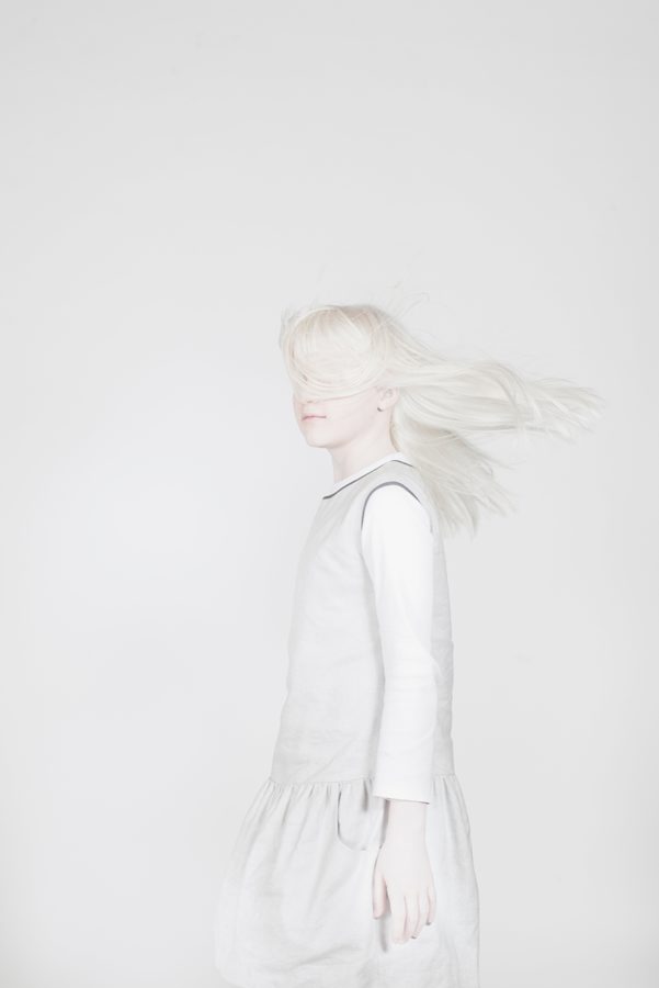 Anna Bedyńska „Zuzia” z cyklu „White Power”, fotografia barwna, papier Hahnemuhle, 2012/2013 (źródło: materiały prasowe)