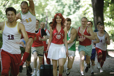 Katarzyna Kozyra „In Art Dreams Come True. Cheerleader”, video, 2006 (źródło: materiały prasowe)