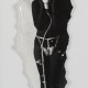 Birgit Jürgenssen, „Bez tytułu” (z serii „Death Dance with Maiden”), 1979-80, fotografia © Estate Birgit Jürgenssen, dzięki uprzejmości Alison Jacques Gallery, Londyn i Galerie Hubert Winter, Wiedeń, fot. Michael Brzezinski (źródło: materiały prasowe organizatora)