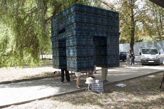 Łuk Triumfalny, Ghenadie Popescu, w ramach Chisinau-Art, Research in the Public Sphere (Kiszyniów – Sztuka i badanie w przestrzeni publicznej), 2014 (źródło: materiały prasowe organizatora)