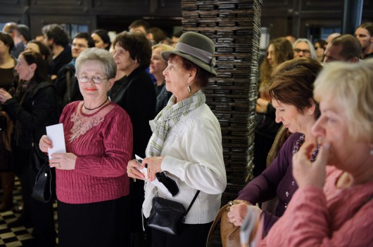 Tarnowscy seniorzy uczestniczą w Wigilii Tarnowskich Środowisk Twórczych (2013), fot. Paweł Topolski (źródło: materiały prasowe organizatora)