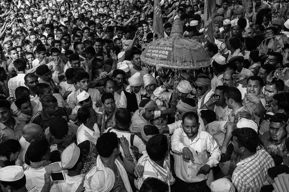 Fot. Martushka Fromeast, Nanda Devi Raj Yatra (źródło: materiały prasowe organizatora)