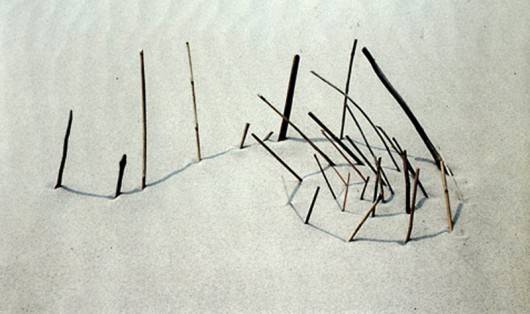 Łukasz Skąpski, praca z cyklu „Rysunki cieniem”, 1994 (źródło: materiały prasowe organizatora)