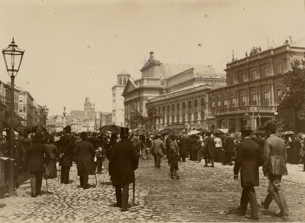 Konrad Brandel, mieszkańcy Warszawy na Krakowskim Przedmieściu, ok. 1895, Muzeum Warszawy (źródło: materiały prasowe DSH)