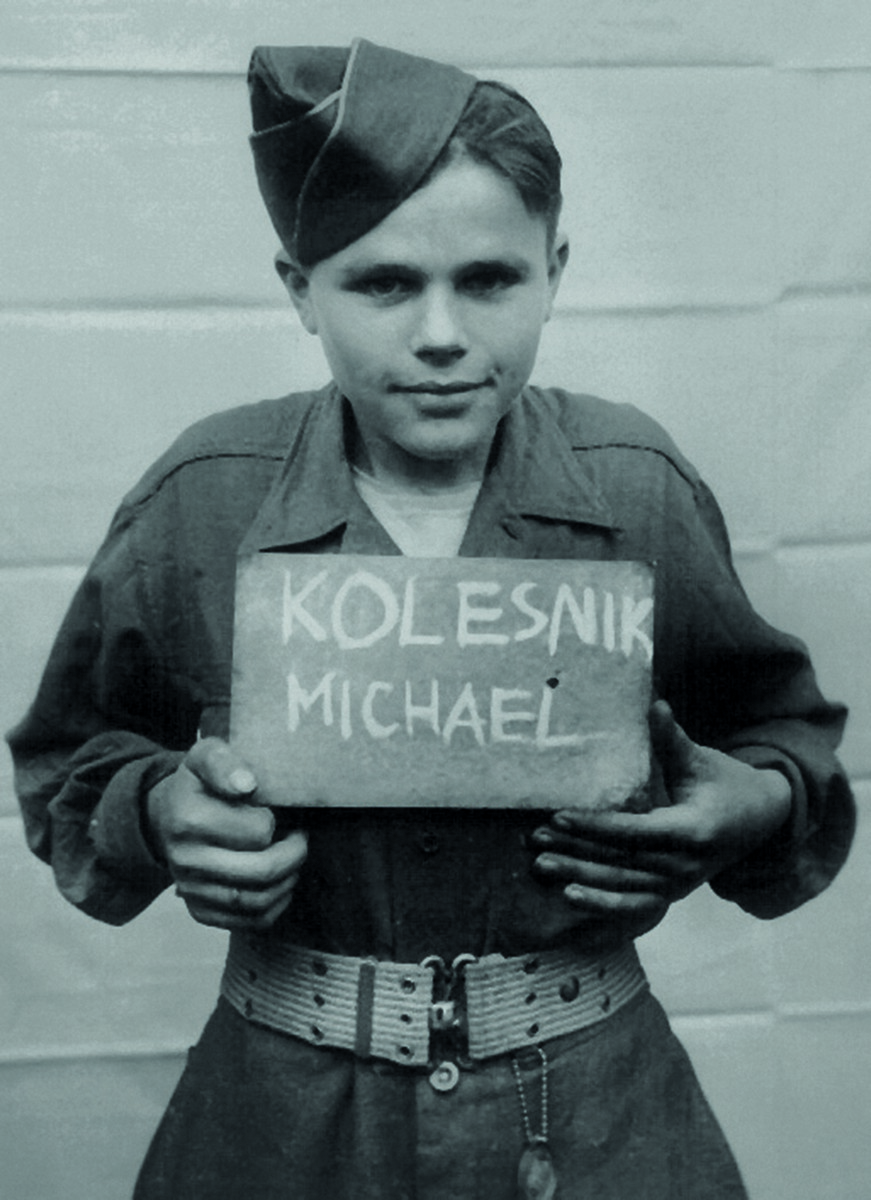 Michael Kolesnik z International D.P. Children’s Center Kloster Indersdorf. Chłopcy chcieli wyglądać tak jak ich amerykańscy wyzwoliciele (źródło: materiały prasowe)