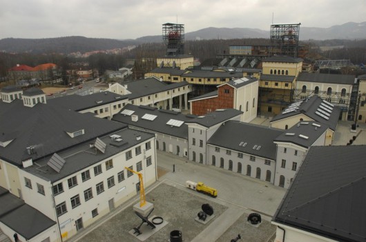 Zespół kopalni Julia w Wałbrzychu, obecnie Park Wielokulturowy Stara Kopalnia – Centrum Nauki i Sztuki (źródło: www.nid.pl)