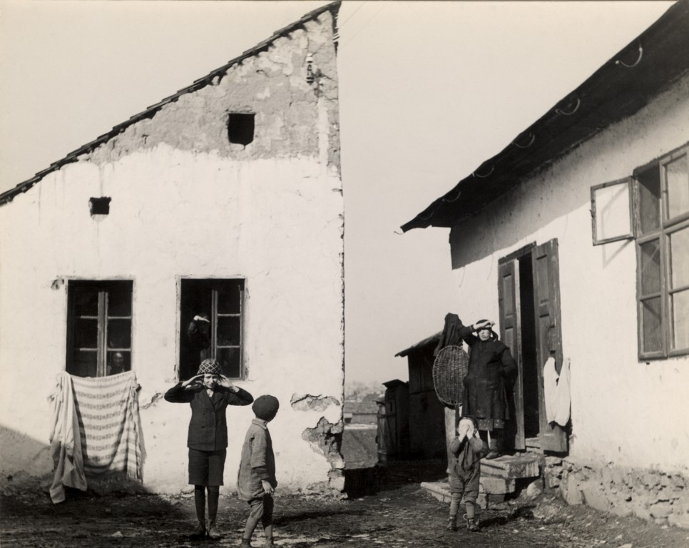 Roman Vishniac „Mieszkańcy wsi w Karpatach” ok. 1935-1938© Mara Vishniac Kohn (źródło: International Center of Photography)