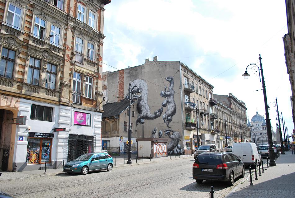 Mural ROA w centrum Łodzi, fot. Sebastian Frąckiewicz (źródło: materiały prasowe)