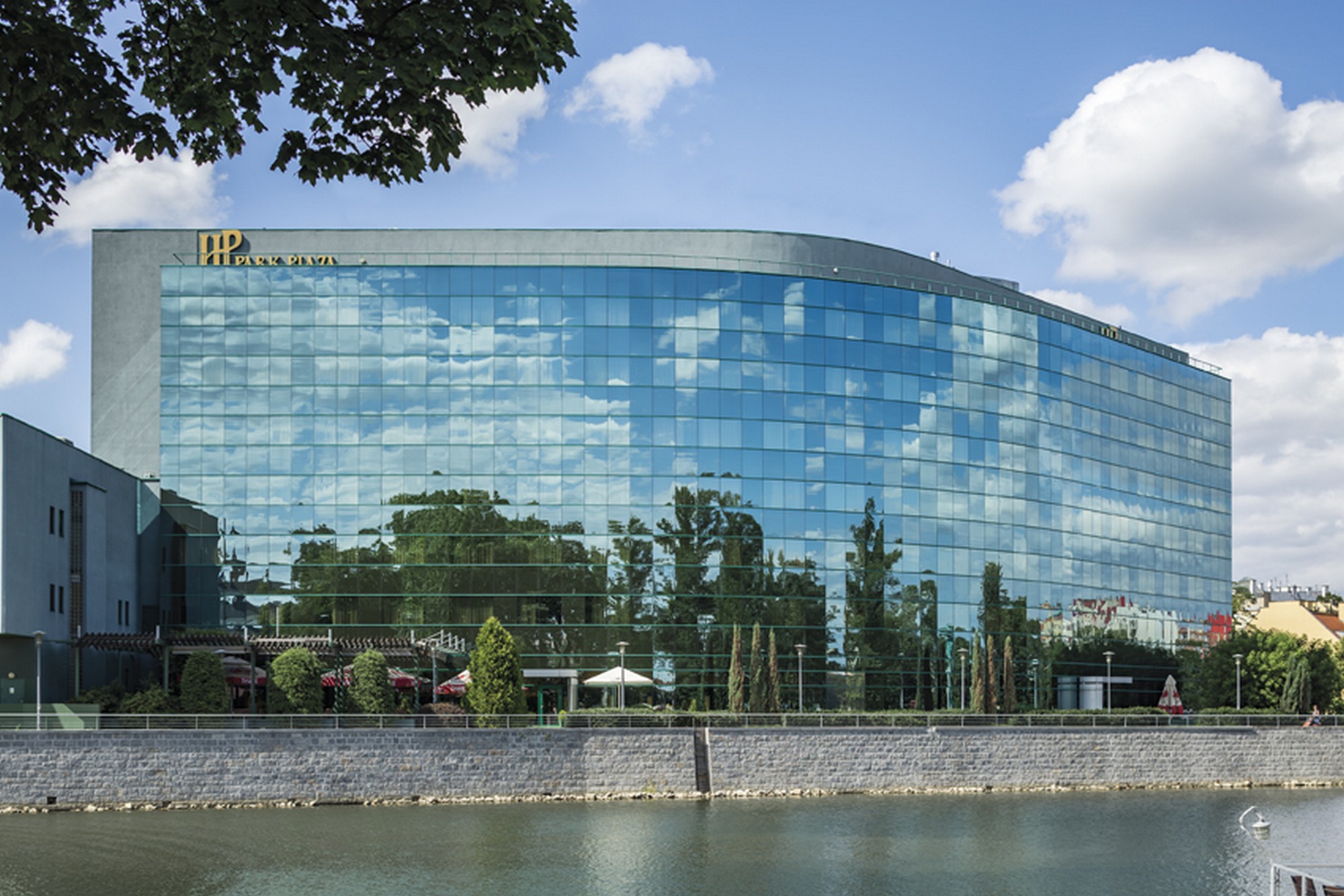 Hotel Park Plaza, Wrocław 1999, proj. Studio EL (źródło: materiały prasowe organizatora)