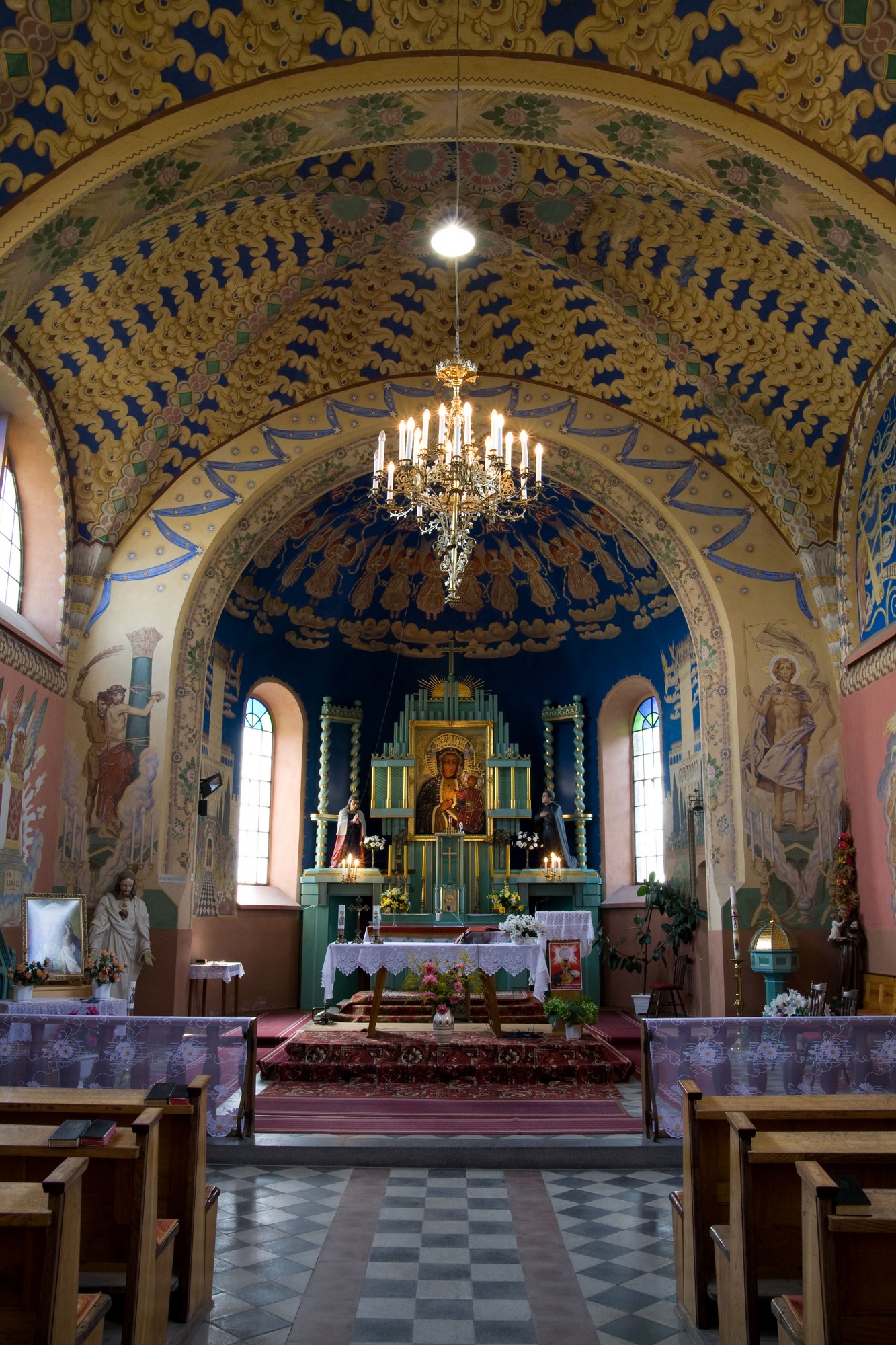 Józef Mehoffer, kościół w Lubieniu – wnętrze, fot. MNK (źródło: materiały prasowe)