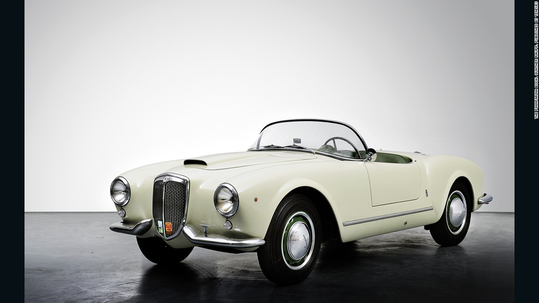 2) Lancia Aurelia B24S (1955). „Samochód stworzony, do bycia otwartym.” (źródło: CNN Style)