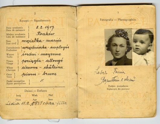 Dokument podróży Fani Leser wydany w Krakowie w 1950 r., własność Lili Haber (źródło: materiały prasowe)