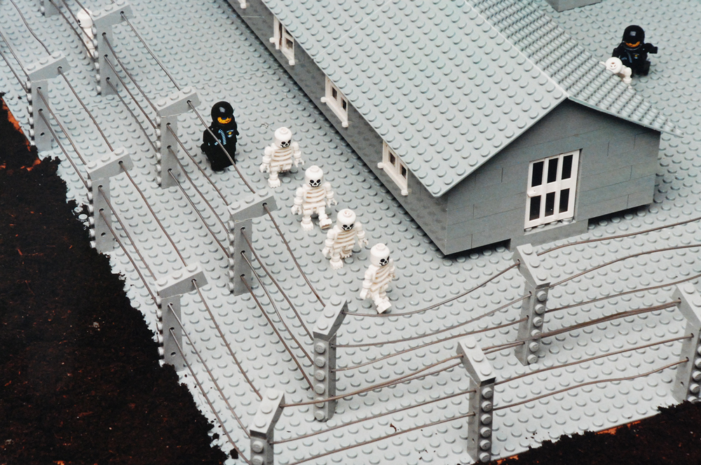 Zbigniew Libera, „Lego. Obóz koncentracyjny” (źródło: materiały prasowe organizatora)