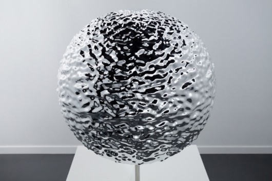 Takeshi Murata, „Melter 3-D”, 2014, rzeźba kinetyczna. Dzięki uprzejmości artysty i Kasia Michalski Gallery (źródło: materiały prasowe organizatora)