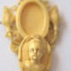 Medalion/sekretnik z popiersiem dziecka, XIX w; Francja lub Wiedeń; kość słoniowa; rzeźba, polerowanie (źródło: materiały prasowe organizatora)