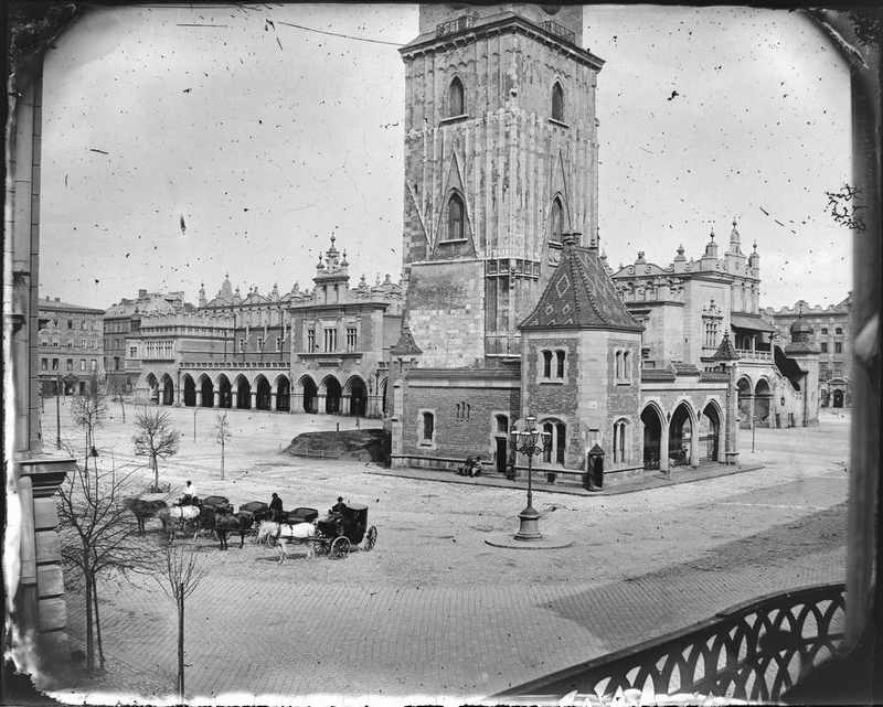 Rynek Główny z Wieżą Ratuszową i Sukiennicami, fot. Ignacy Krieger, ok. 1885 (źródło: materiały prasowe organizatora)