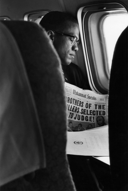 Malcolm X, Phoenix, Arizona, 1963, z reportażu „Czarni muzułmanie” © dzięki uprzejmości The Gordon Parks Foundation (źródło: materiały prasowe organizatora)