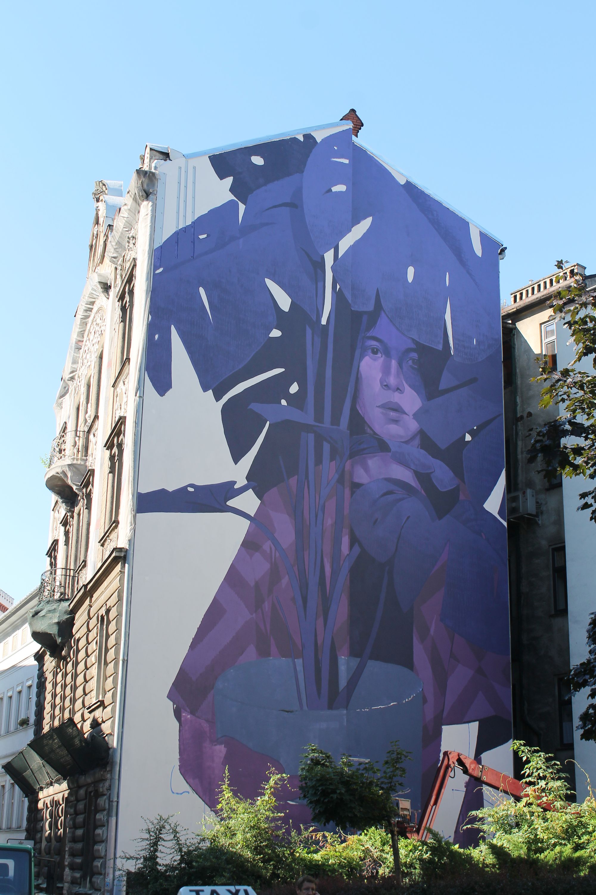 Realizacja muralu Bezta, ul Mickiewicza w Bielsku-Białej, fot. Justyna Łabądź (źródło: materiały prasowe organizatora)