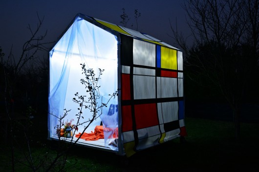 Mondrian w ogrodzie, proj. Mariusz Kuźniak, DesignOff (źródło: materiały prasowe)