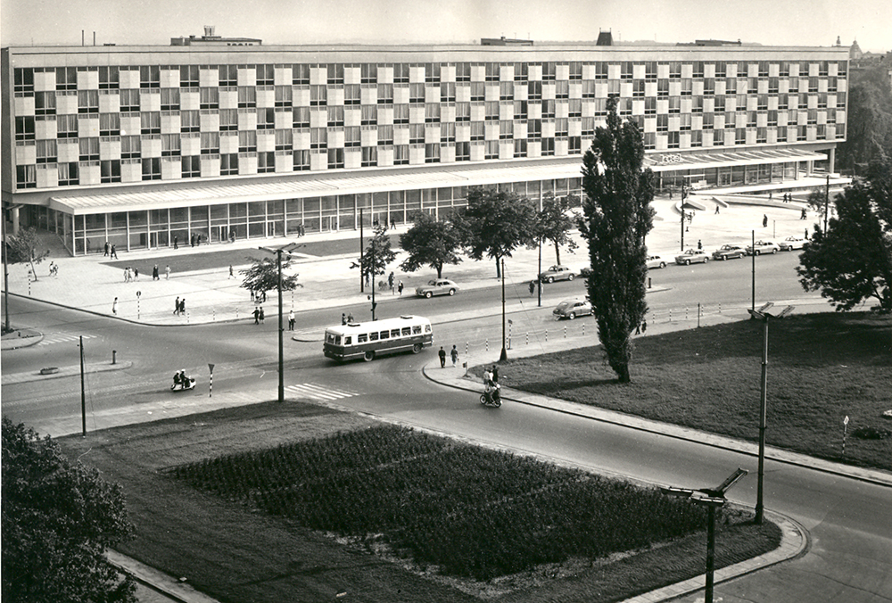 Hotel Cracovia w Krakowie, lata 60., Archiwum Witolda Cęckiewicza (źródło: materiały prasowe organizatora)