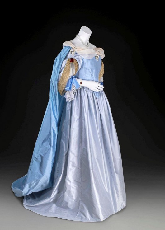 Suknia Marii Kazimiery, rekonstrukcja, wyk. Elżbieta Litwiniak (źródło: materiały prasowe organizatora)