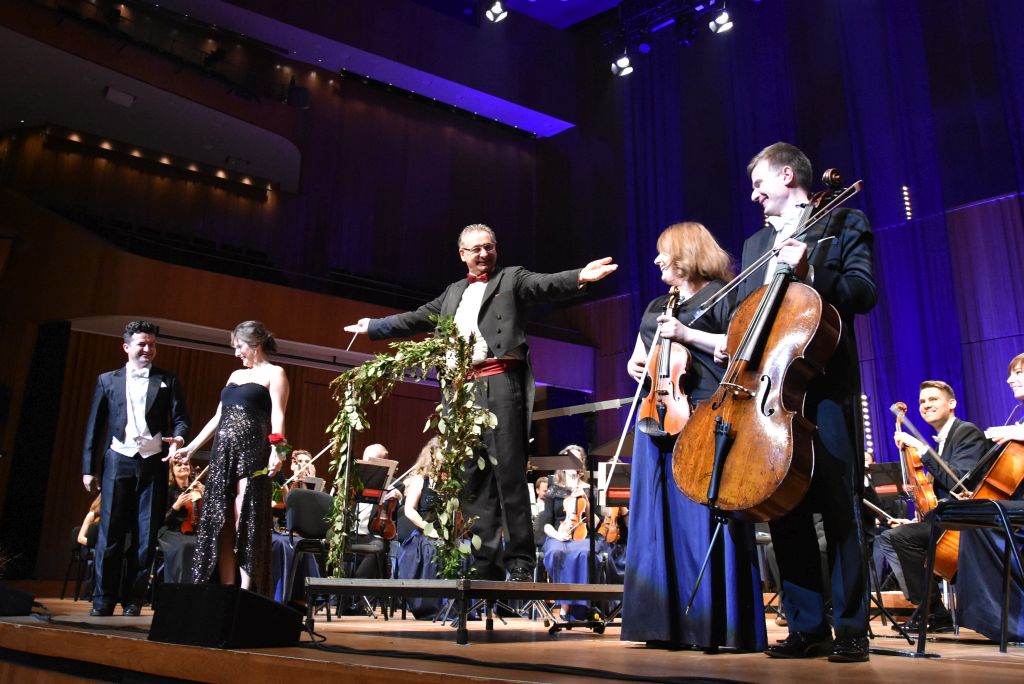 „Sylwestrowa gala operowa”, fot. Andrzej Kalinowski, Orkiestra Akademii Beethovenowskiej (źródło: materiały prasowe)