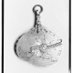Jan Heweliusz, przenośny zegar słoneczny ze srebra, 1638; dawne zbiory Muzeum Miejskiego w Gdańsku, obiekt zaginiony, fot. © Archiwum MNG (źródło: materiały prasowe organizatora)