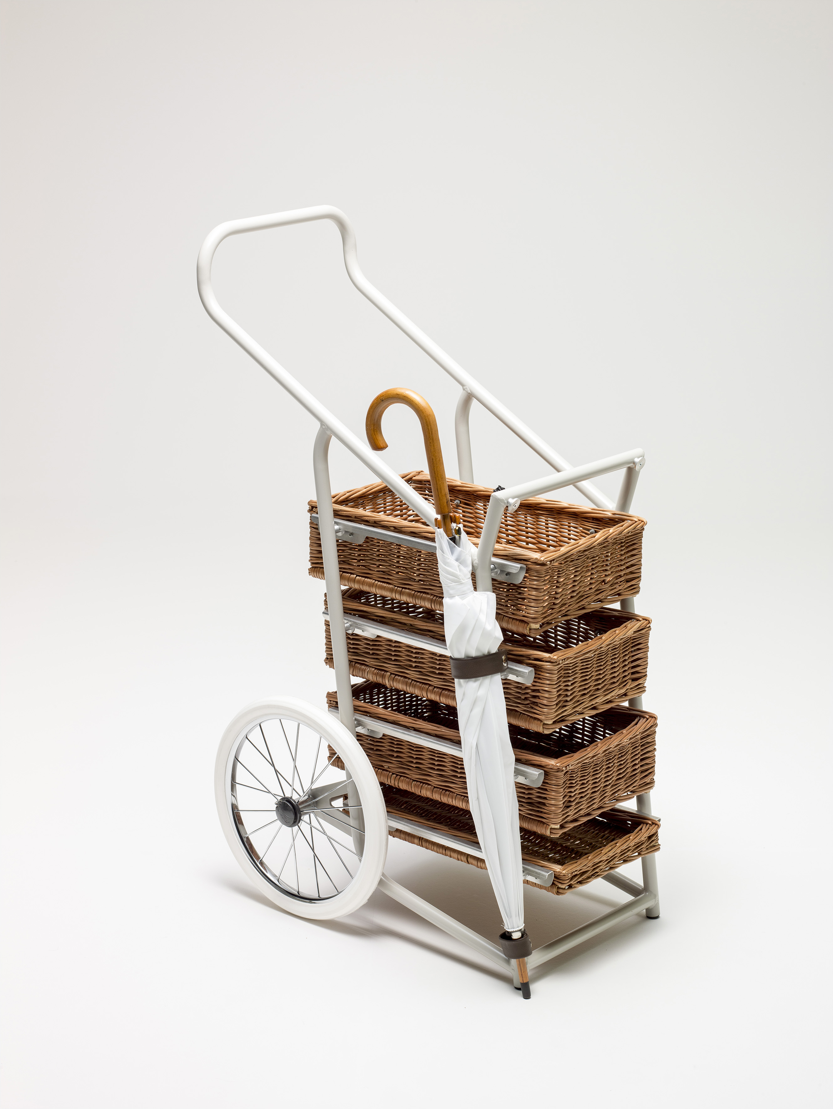 „Wózek Nano-handel”, Paulina Ryń, Jacek Ryń, prototyp 2015, fot. Bartosz Cygan (źródło: materiały prasowe organizatora)