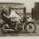 Na motocyklu marki BSA, Górny Ślask, l. 30. XX w., wł. Muzeum Śląskie w Katowicach (źródło: materiały prasowe organizatora)