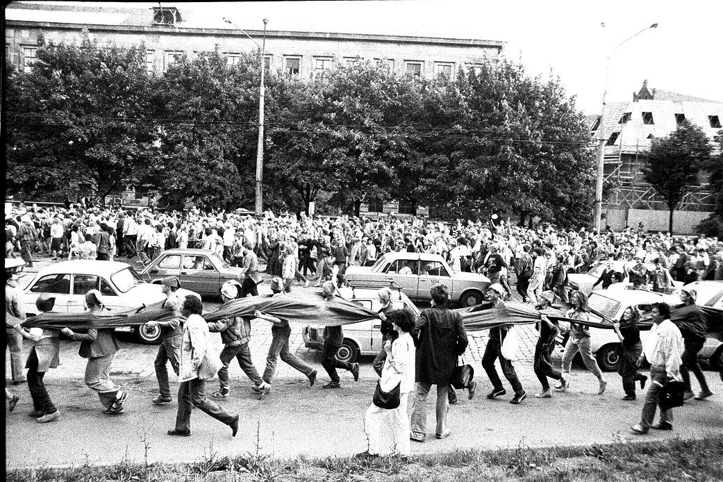 Happening Rewolucja Krasnoludków, Wrocław 1988, fot. M. Michalak