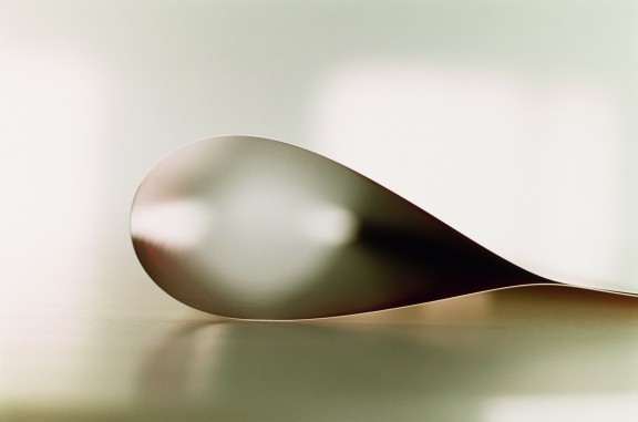 paper drop (light), 2006 © Wolfgang Tillmans, dzięki uprzejmości Galerie Buchholz, Köln / Berlin