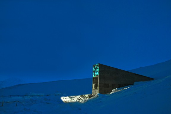 Bank Nasion Svalbard Global w SvalSatveien, proj. Barlindhaug Consult AS, fot. Jaro Hollan (źródło: materiały prasowe organizatora)