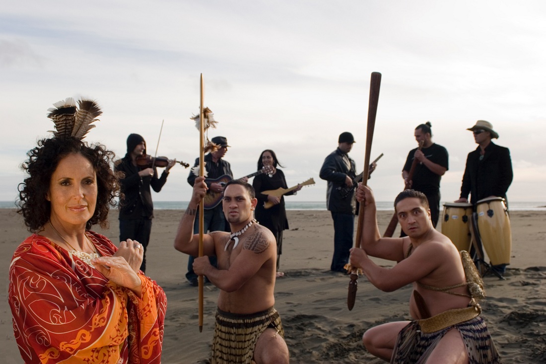 Moana and The Tribe, fot. Rebecca Swan (mat. Stołeczna Estrada)