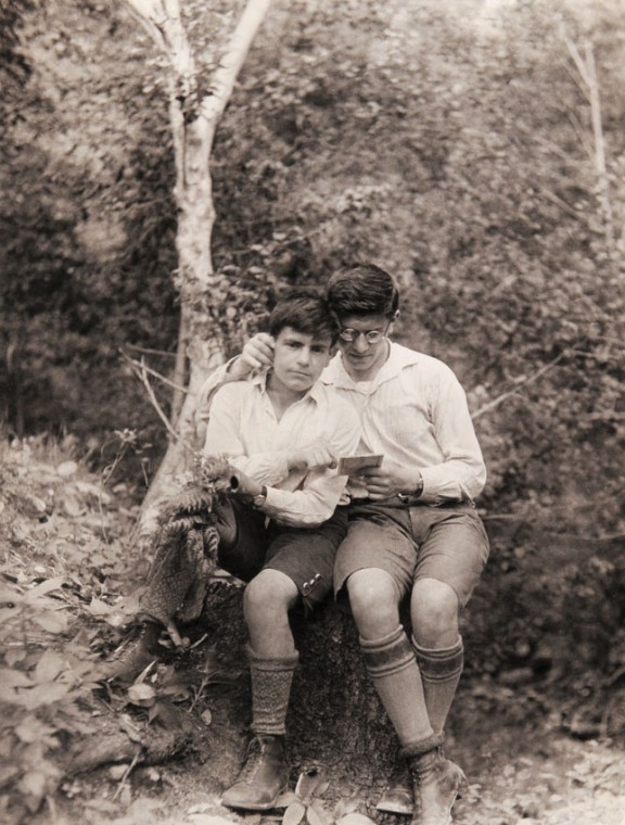 Kosmacz, 1932 rok. Marceli Neider i jego brat Natan (z lewej). Fot. ze zbiorów Tomasza Najdera